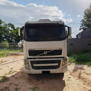 VOLVO FH 460 6X2 2014/14 985.172km 1H75