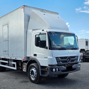 MERCEDES ATEGO 1719 2018 7.05mt 2.80alt 2.50larg 313.007km 0E39