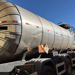 TANQUE METALESP 2014/14 36.000ml revestido com maçarico 2D34
