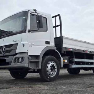 MERCEDES ATEGO 1719 2012/12 4X2 7.10mt carroceria 429.049km 6J94