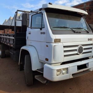 V.W 13.180 4X2 2002/02 moto mwm/ pneus 275 6,5mt. livre 524.478km 6G63