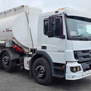 MERCEDES ATEGO 2426 2013 4 eixos 20.000ml 4 bocas 712.245km 3E39