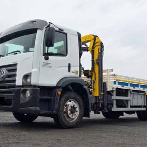 V.W 13.190 2014/15 4x2 munck 12 toneladas 141.416km 1640
