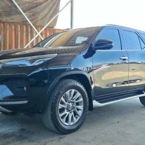 TOYOTA HILUX 2022/22 131.432km 7 lugares 4B50